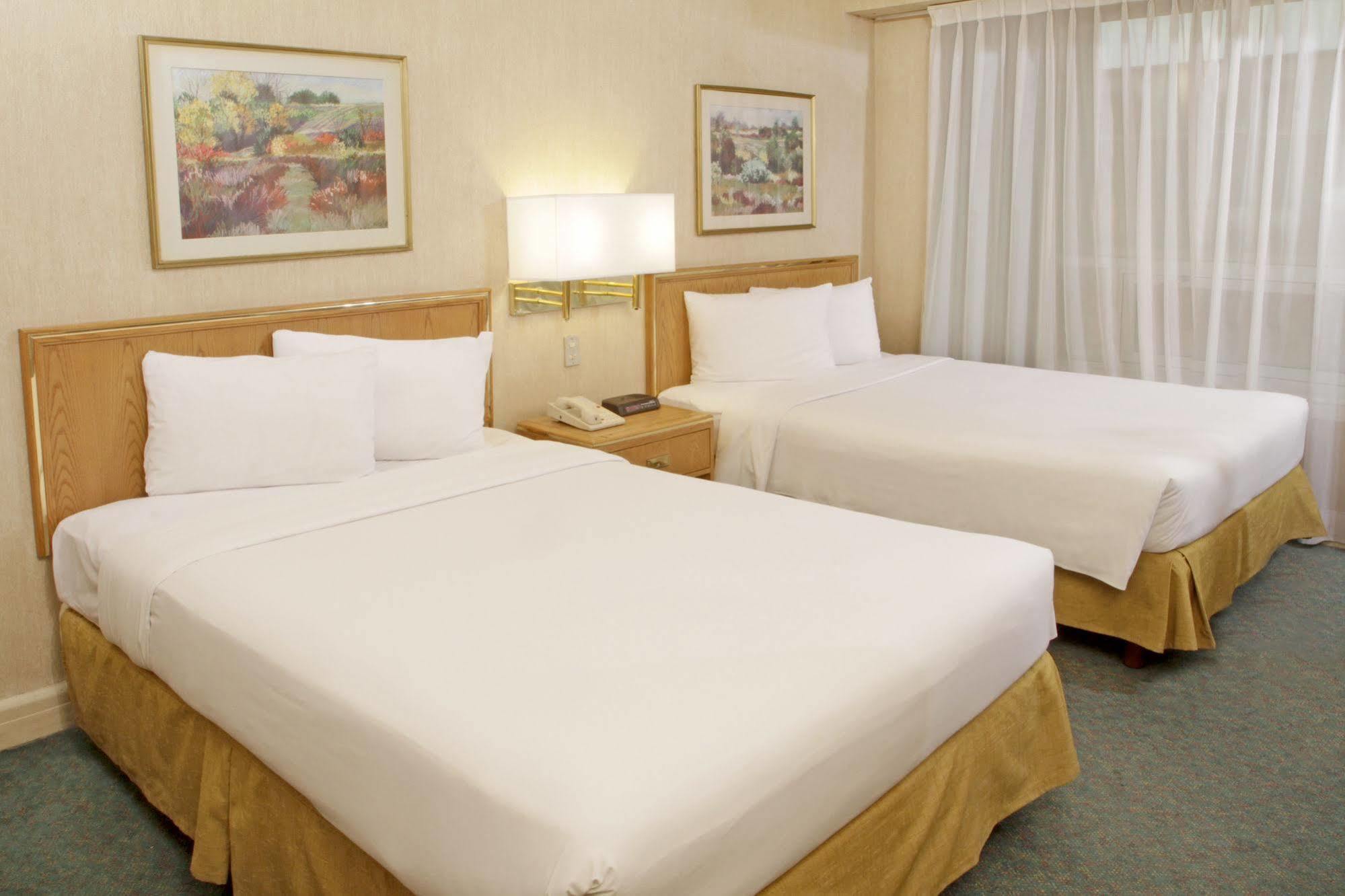 Hotel Travohotel Historico Monterrey